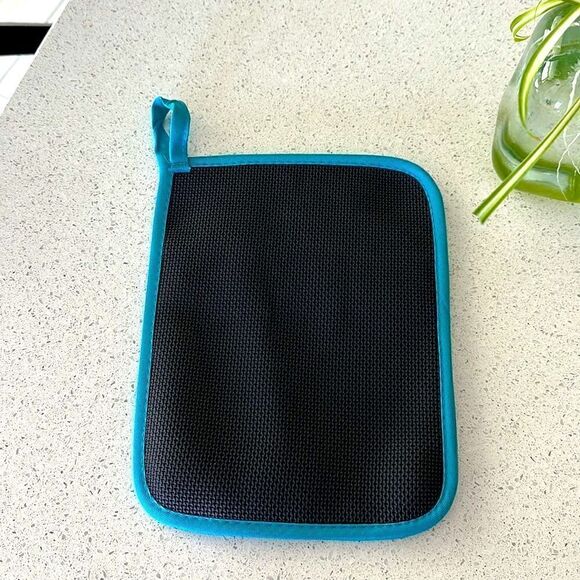 NWOT Pot Holder With Pocket Trying to Earn Brownie Points Turquoise Hot Pad - Picture 6 of 11
